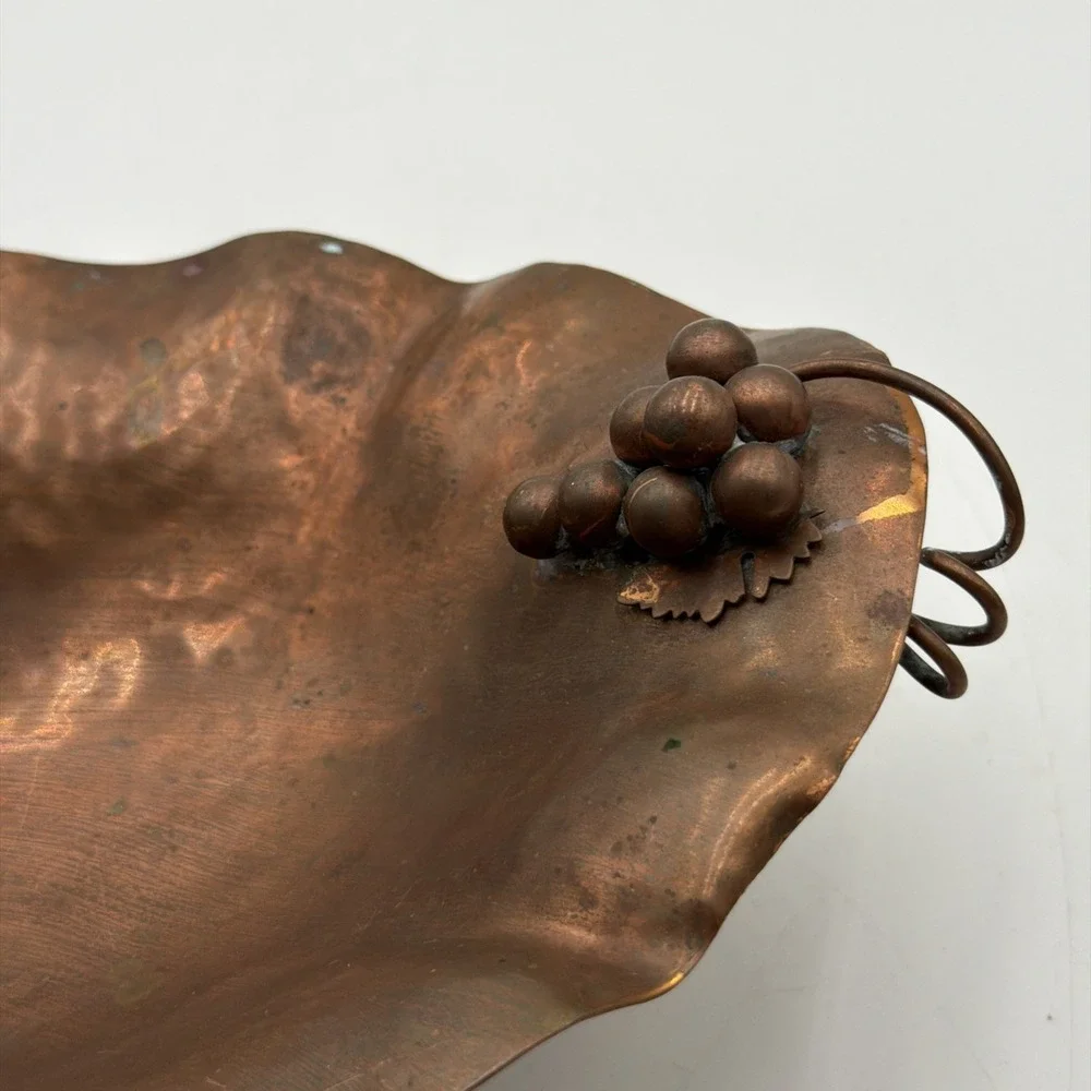 Rare Vintage MCM Copper Brass GRAPES Footed Brass Feet Console Bowl 11 3/4